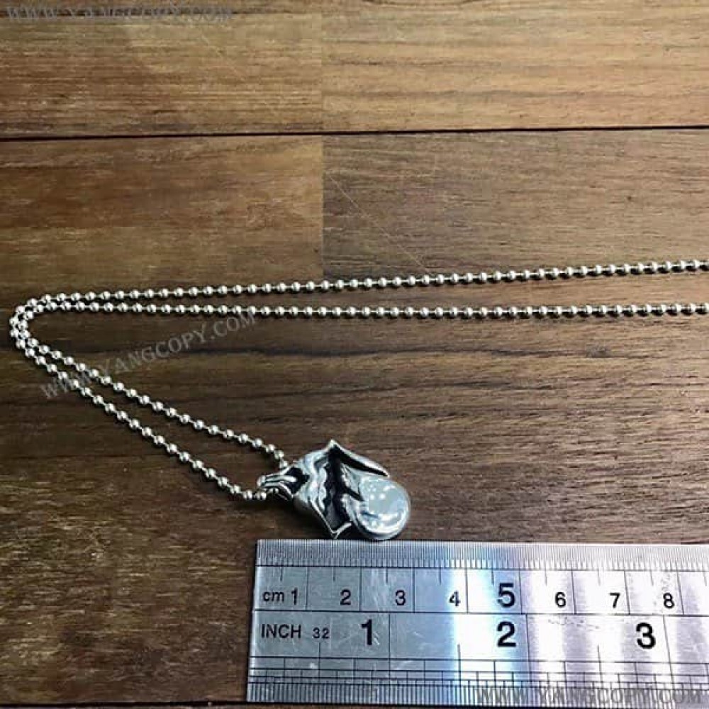 クロムハーツ 偽物 リップ＆タンチャーム Kua86555