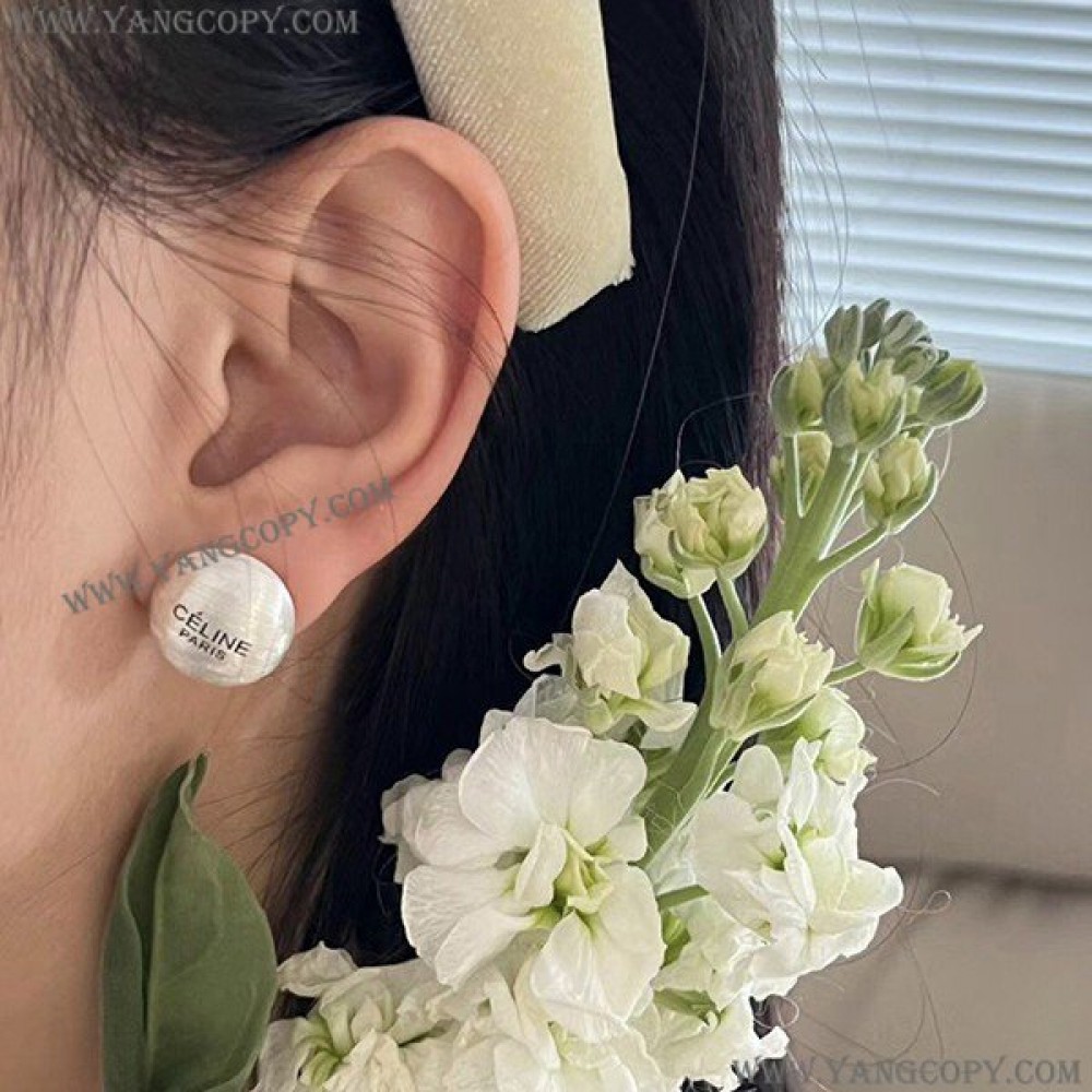 セリーヌ パール ピアス Cei07700