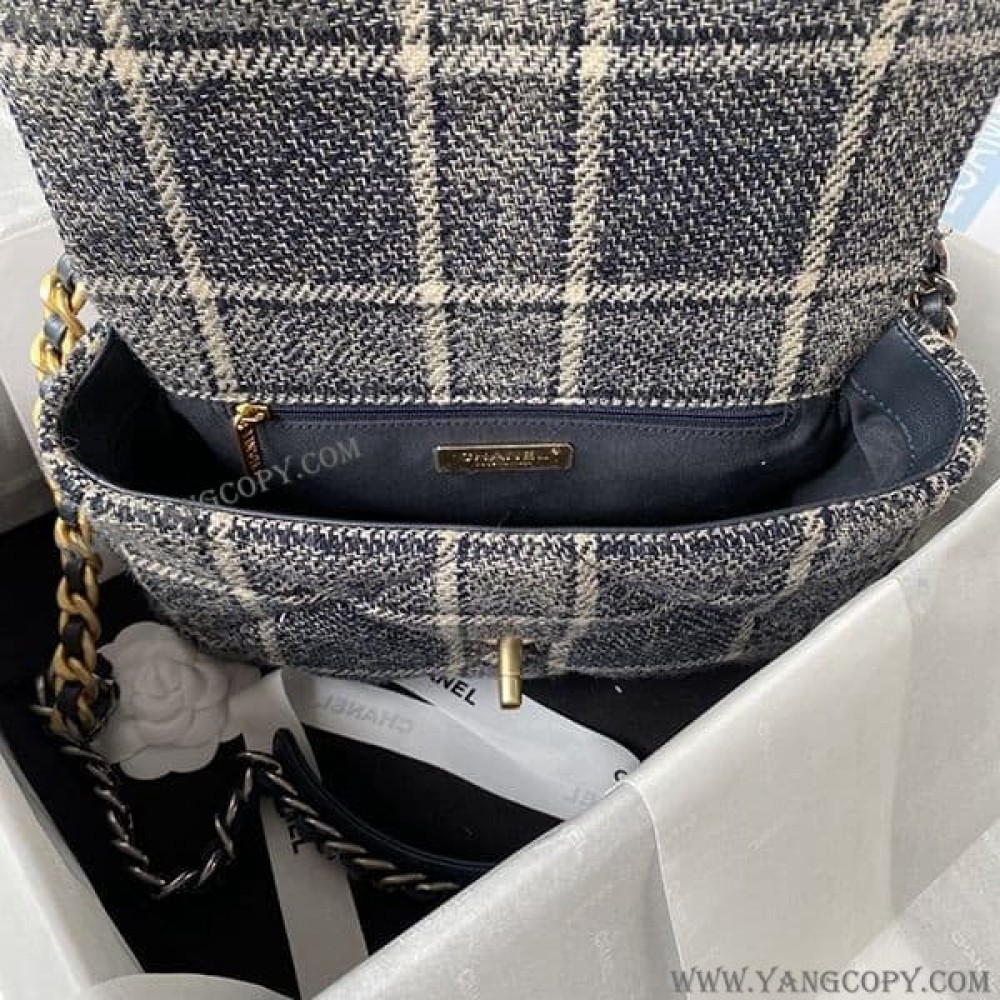 シャネル 偽物 19 ショルダーバッグ ハンドバッグ shg81705