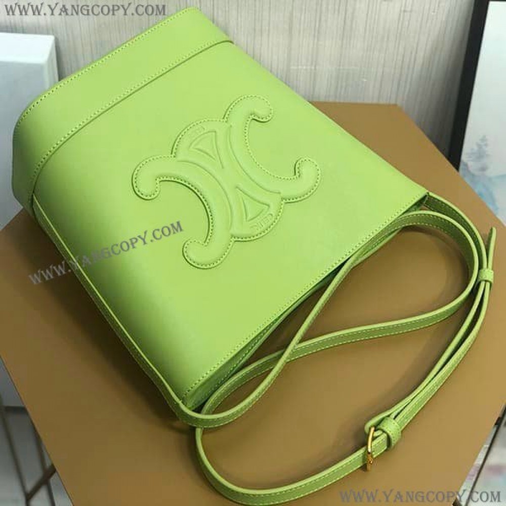 セリーヌ スーパーコピー Cuir トリオンフ スモール バケットバッグ Cet34265