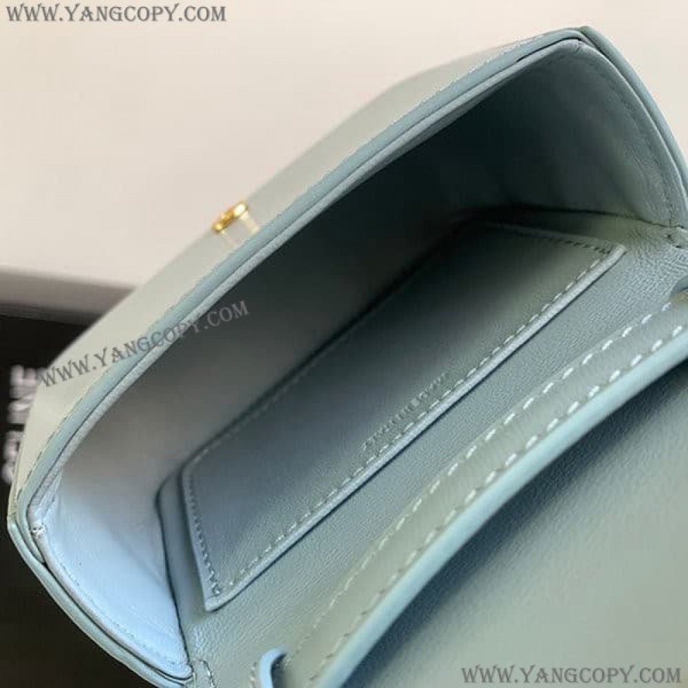 セリーヌ スーパーコピー トリオンフ ミニバッグ Ceo93767