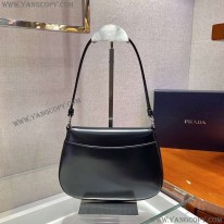 プラダ 偽物 フラップ付きクレオショルダーバッグ 稀少 pup35338