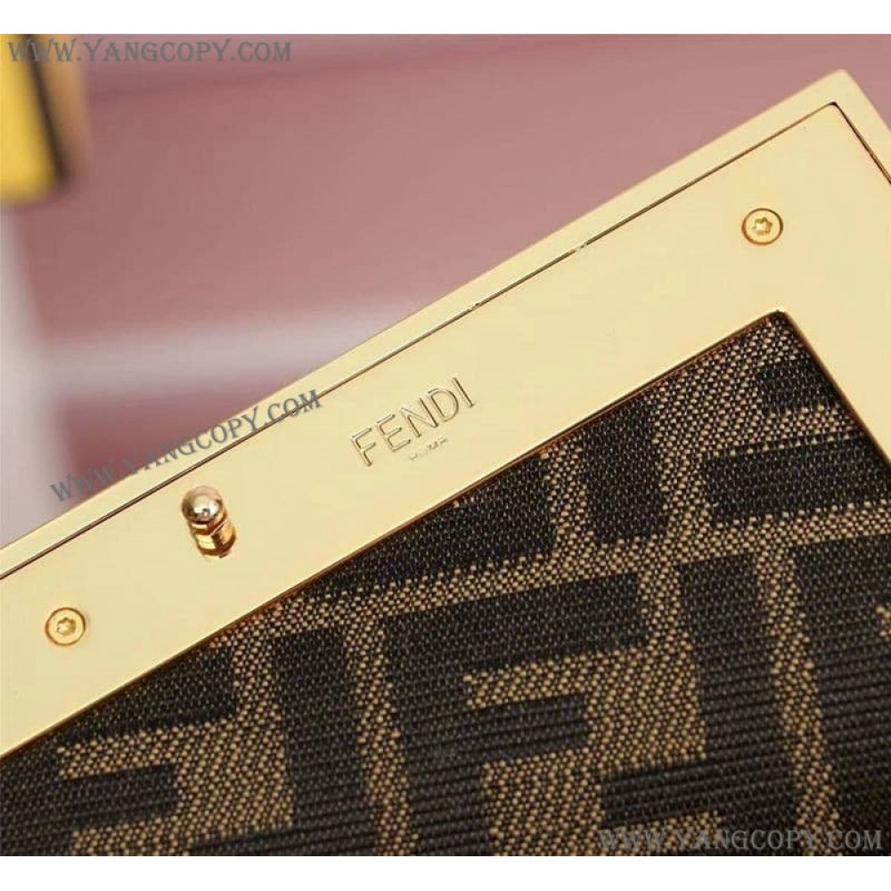 フェンディ スーパーコピー ファースト スモール シープスキンバッグ fei88936