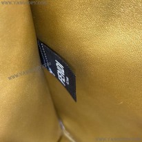フェンディ 偽物 カブー アイシーユー ミディアム バッグ feg63149