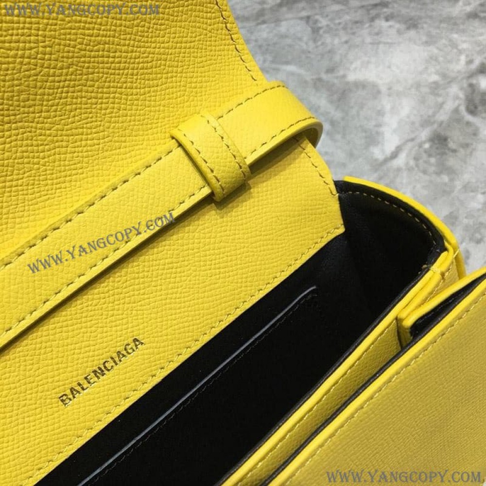 バレンシアガ 偽物 ショルダーバッグ カメラバッグ bag83787