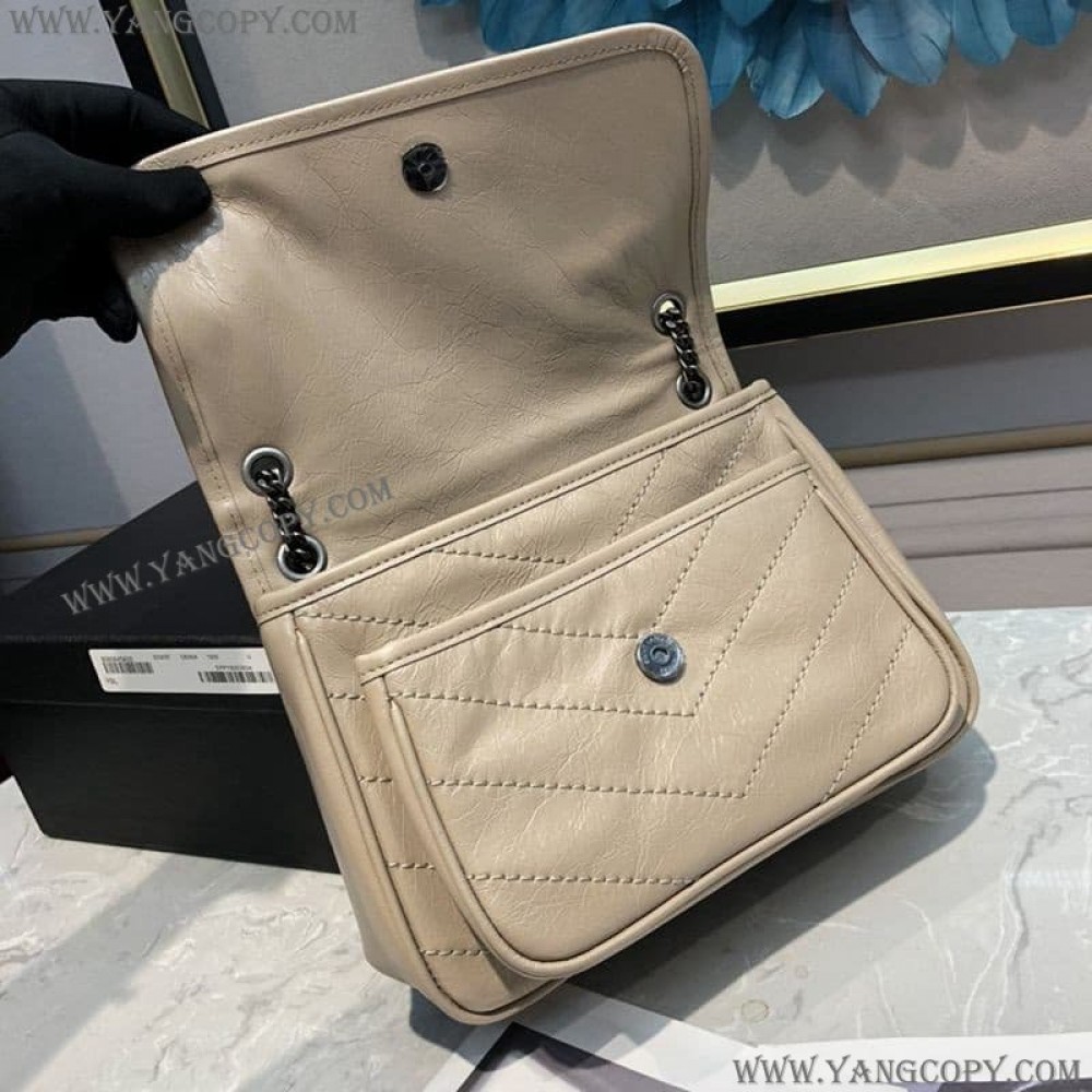 サンローラン 偽物 ショルダーバッグ ニキ ベイビー クリンクルヴィンテージレザー Sav69448