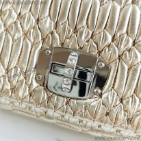 ミュウミュウ 偽物 クリスタルチェーン マテラッセショルダー myi82580