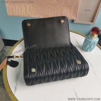 ミュウミュウ 偽物 マテラッセナッパレザー バッグ myw59258
