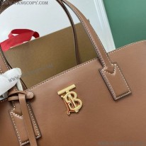 バーバリー 偽物 ミディアム モノグラムモチーフレザー トート Bae48600