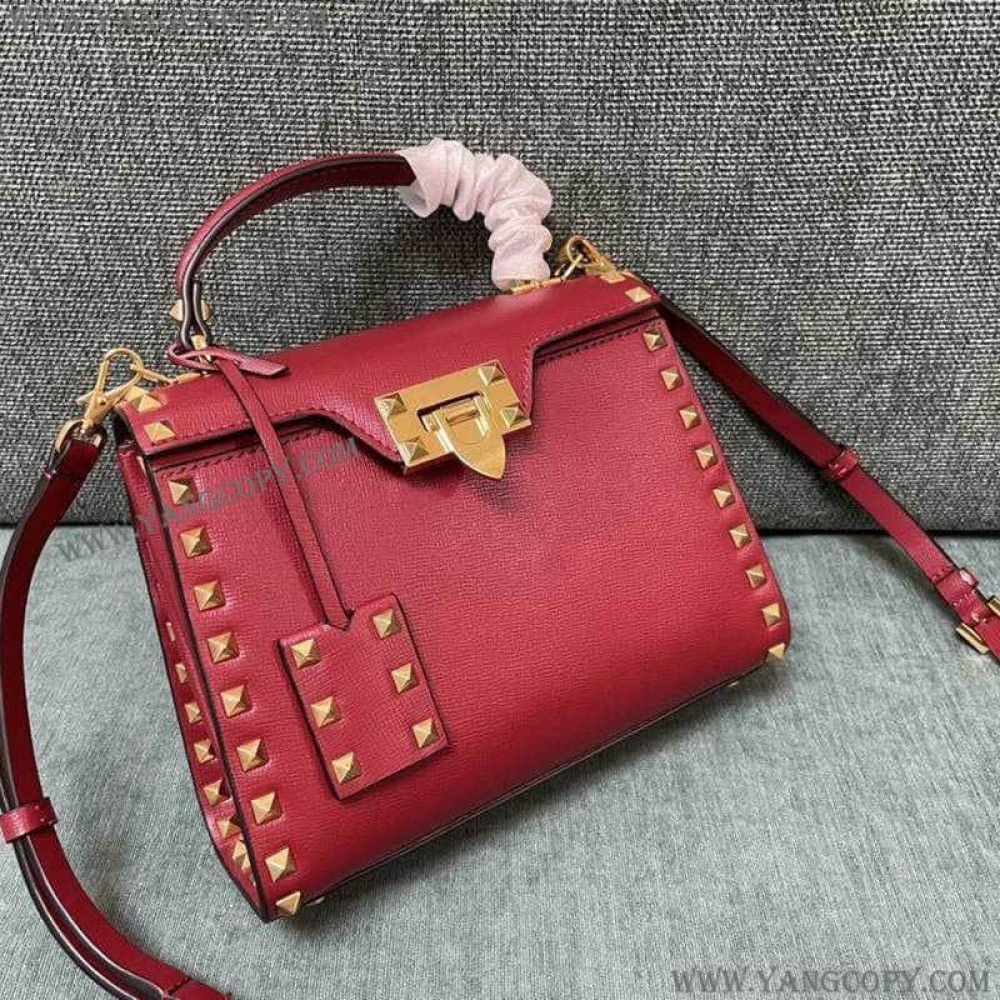 ヴァレンティノ スーパーコピー 激安 カーフレザー スタッズ バッグ パロディ Vui10998