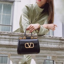 ヴァレンティノ 偽物 ハンドバッグ ROCKSTUD ALCOVE Vup11436