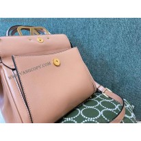 ヴァレンティノ 偽物 ハンドバッグ ROCKSTUD ALCOVE Vuy82117