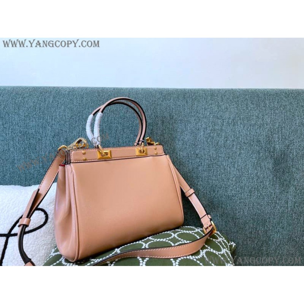 ヴァレンティノ 偽物 ハンドバッグ ROCKSTUD ALCOVE Vuy82117