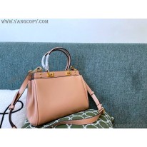 ヴァレンティノ 偽物 ハンドバッグ ROCKSTUD ALCOVE Vuy82117