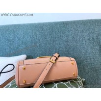 ヴァレンティノ 偽物 ハンドバッグ ROCKSTUD ALCOVE Vuy82117