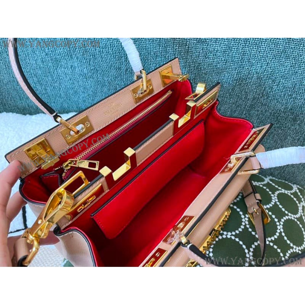 ヴァレンティノ 偽物 ハンドバッグ ROCKSTUD ALCOVE Vuy82117