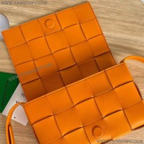 ボッテガ ヴェネタ スーパーコピー カセット クロスボディ バッグ boa22633