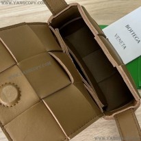 ボッテガ ヴェネタ 偽物 キャンディー カセット クロスボディミニバッグ bok62740