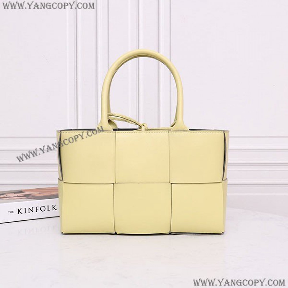 ボッテガ ヴェネタ スーパーコピー アルコ トート ARCO TOTE bol03255
