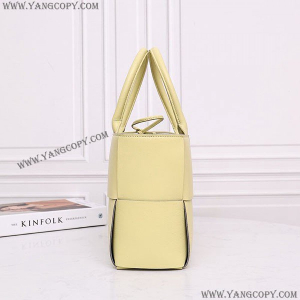ボッテガ ヴェネタ スーパーコピー アルコ トート ARCO TOTE bol03255