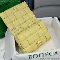 ボッテガ ヴェネタ 偽物 ザチェーン カセット レザー製クロスボディバッグ bos33934