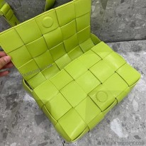 ボッテガ ヴェネタ スーパーコピー カセット クロスボディバッグ bow94018