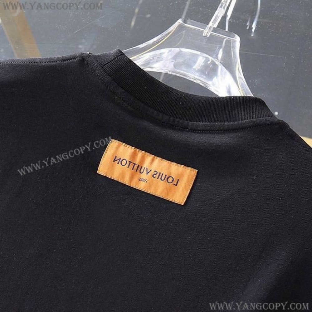 ルイヴィトン コピー LVコートオブアームシグネチャーTシャツ vux96537