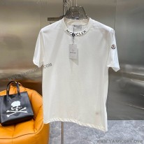 モンクレール スーパーコピー 衿にレタリング付きTシャツ mog49139