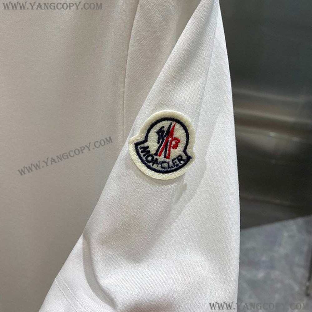 モンクレール スーパーコピー 衿にレタリング付きTシャツ mog49139