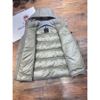 モンクレール スーパーコピー Pallardy バックロゴ ダウンジャケット mol99307