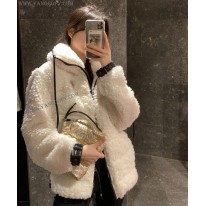 モンクレール スーパーコピー フリース レディース ダウンジャケット mog88399 ジャケット