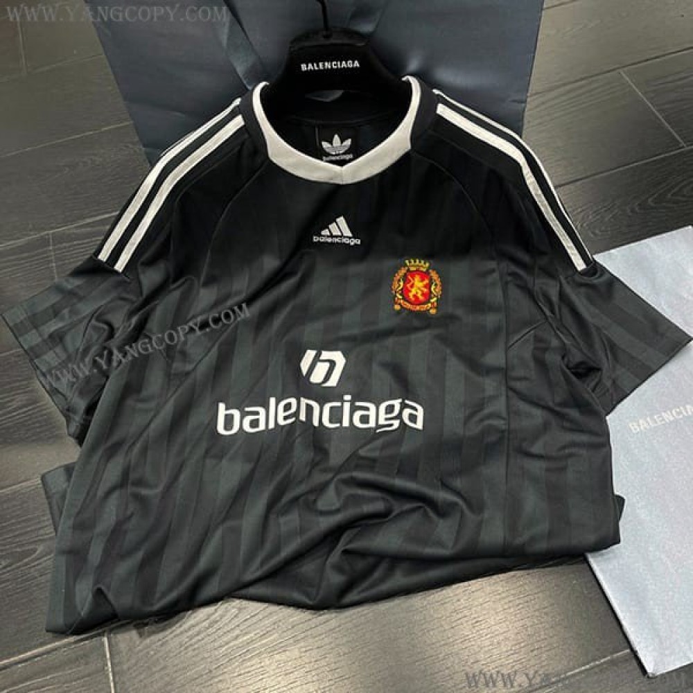 バレンシアガ コピー アディダス SOCCER オーバーサイズ Tシャツ 723663TNV131000