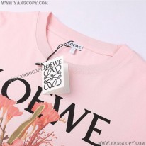 ロエベ スーパーコピー  Tシャツ アナグラム ブローチプリント 半袖 loh07937