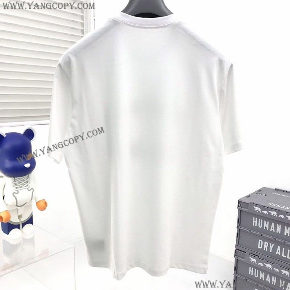 ミュウミュウ コピー Leagueロゴ入りのアイコニックなTシャツ myu24874