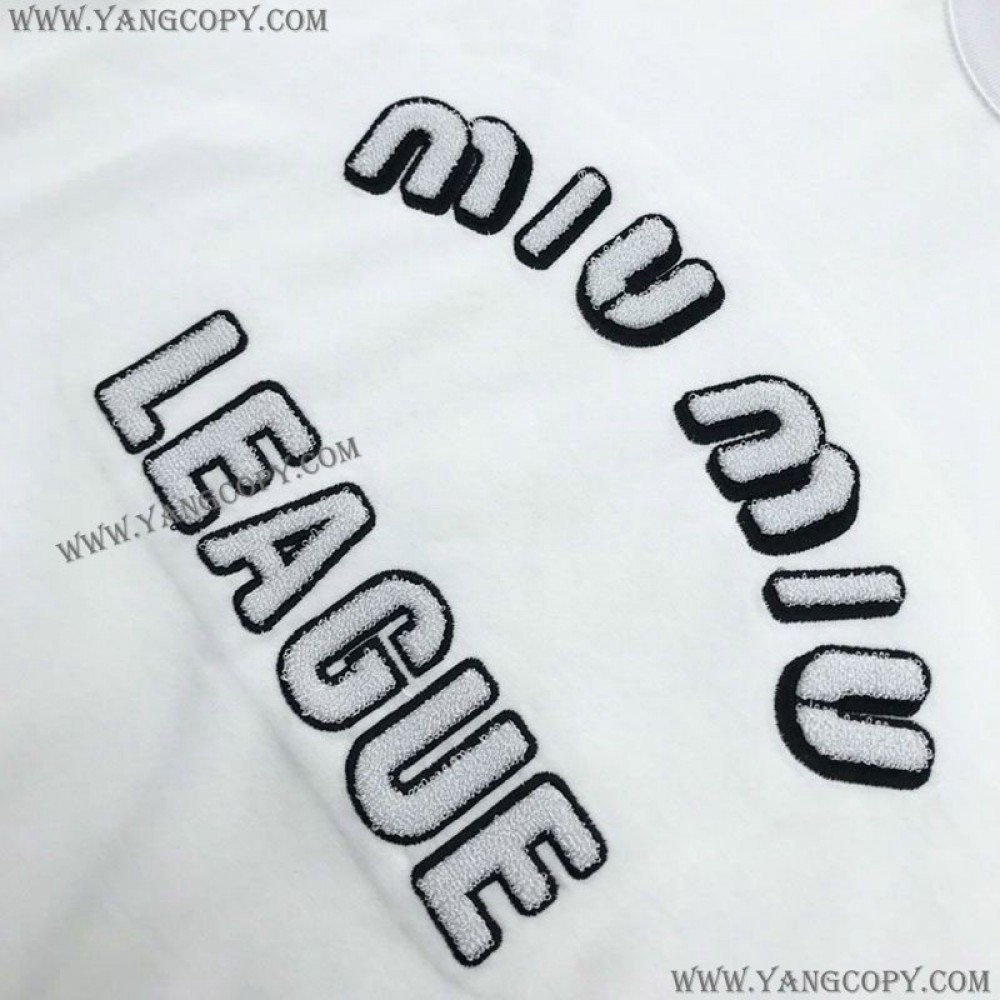 ミュウミュウ コピー Leagueロゴ入りのアイコニックなTシャツ myu24874