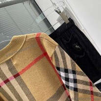バーバリー 偽物 ストライプモヘアブレンドカーディガン Bag11139
