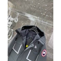 カナダグース 偽物 × オクトーバーズベリーオウン コラボダウンジャケットが Cae74626