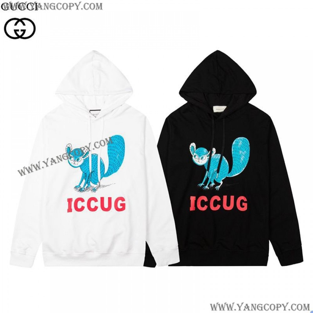 グッチ スーパーコピー フレイヤ ハルタス “ICCUG” プリント パーカー gue56002