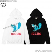 グッチ スーパーコピー フレイヤ ハルタス “ICCUG” プリント パーカー gue56002