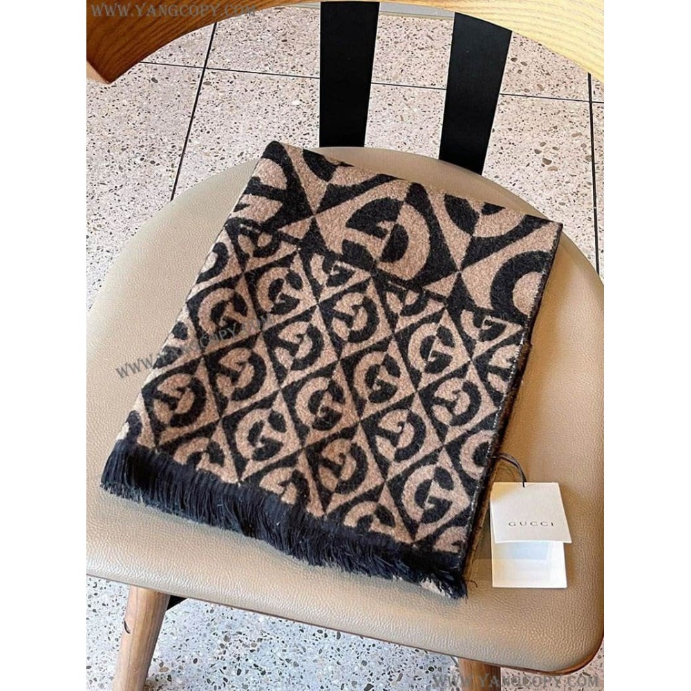 グッチ スーパーコピー グラフィックカシミヤスカーフ guw43915