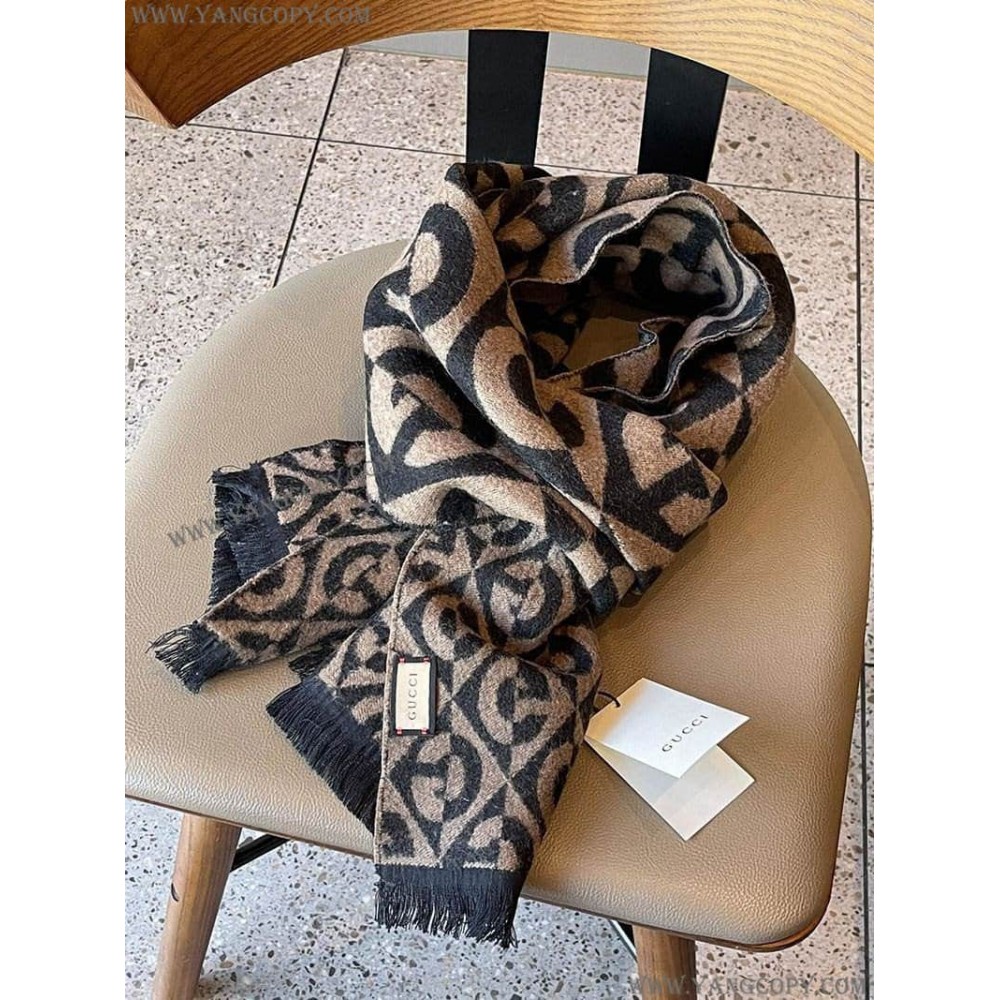 グッチ スーパーコピー グラフィックカシミヤスカーフ guw43915