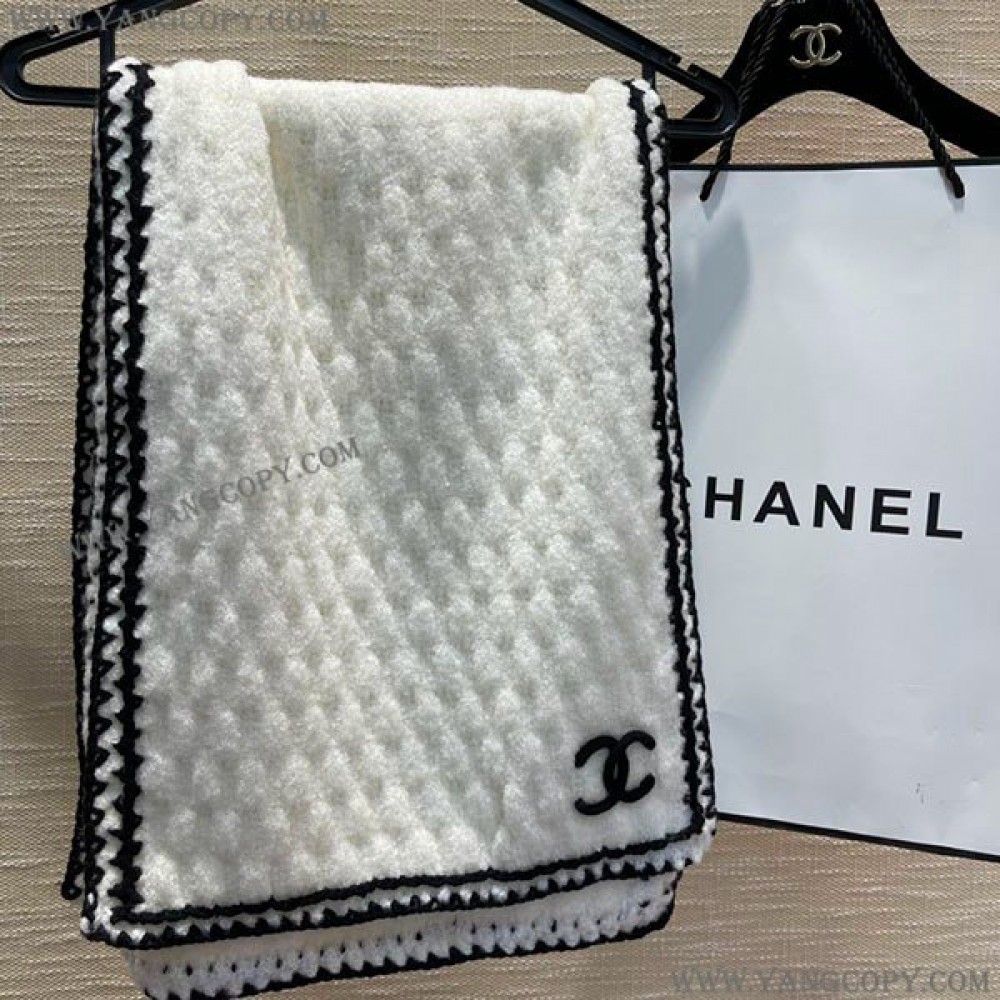 シャネル スーパーコピー CCロゴ カシミヤ スカーフ ホワイト sht36838