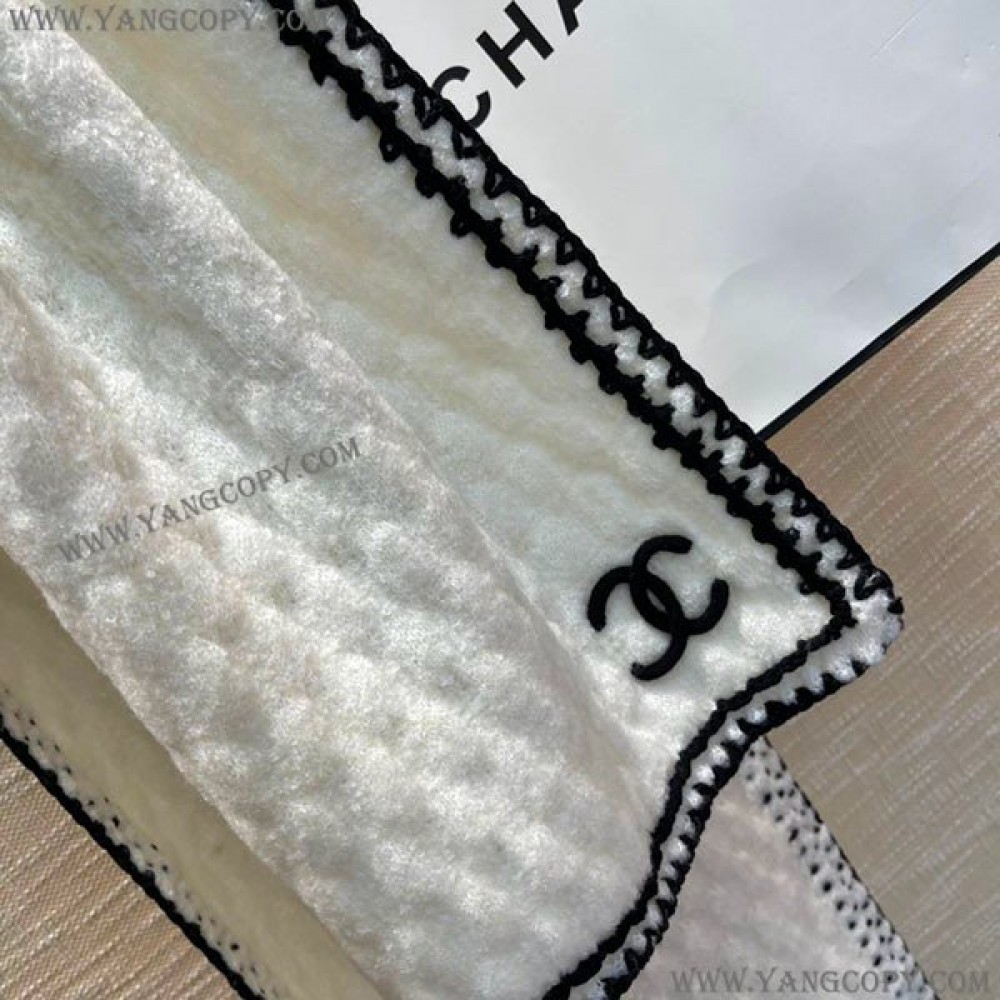 シャネル スーパーコピー CCロゴ カシミヤ スカーフ ホワイト sht36838