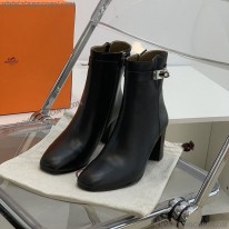 エルメス スーパーコピー レディース 黒ブーツ 白パンツにピッタリ erq40412