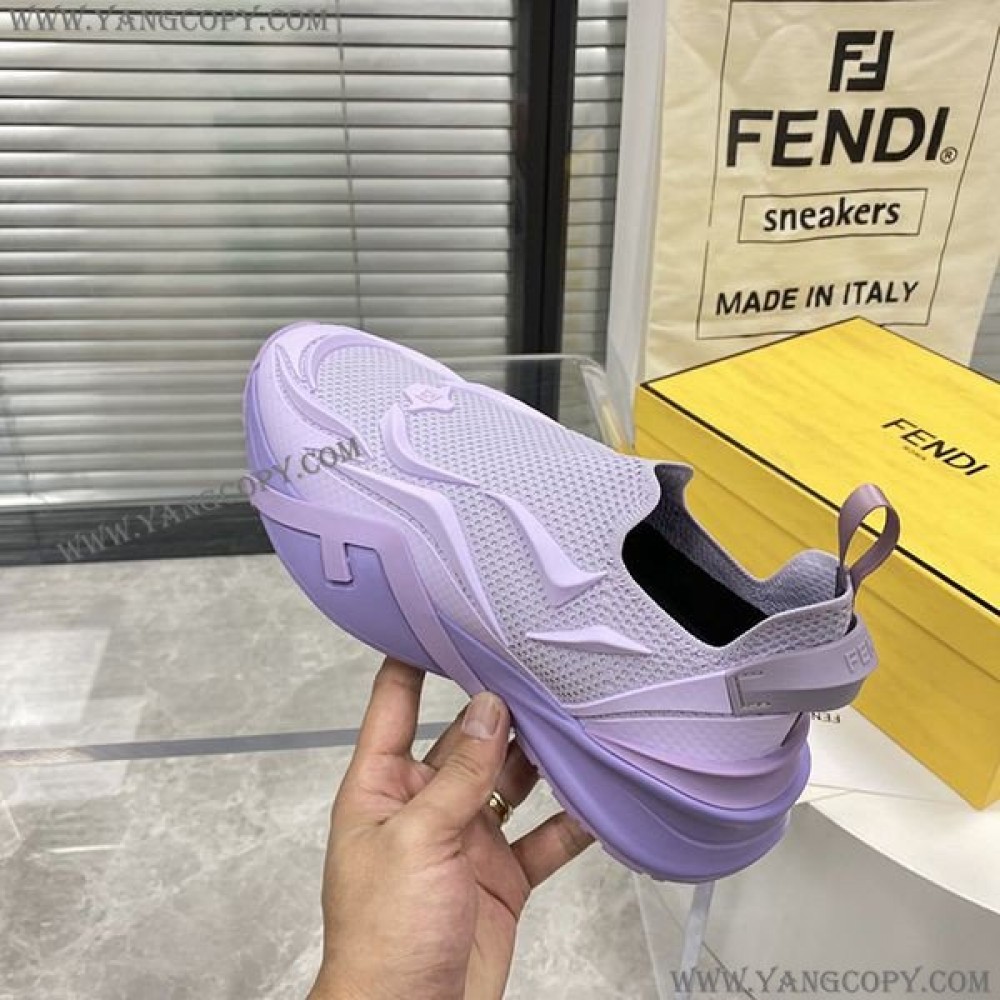 フェンディ スーパーコピー フロー ランニングスニーカー feg52214