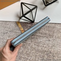 ルイヴィトン スーパーコピー ジッピーウォレット マヒナ ヴェール ラグーン M69032