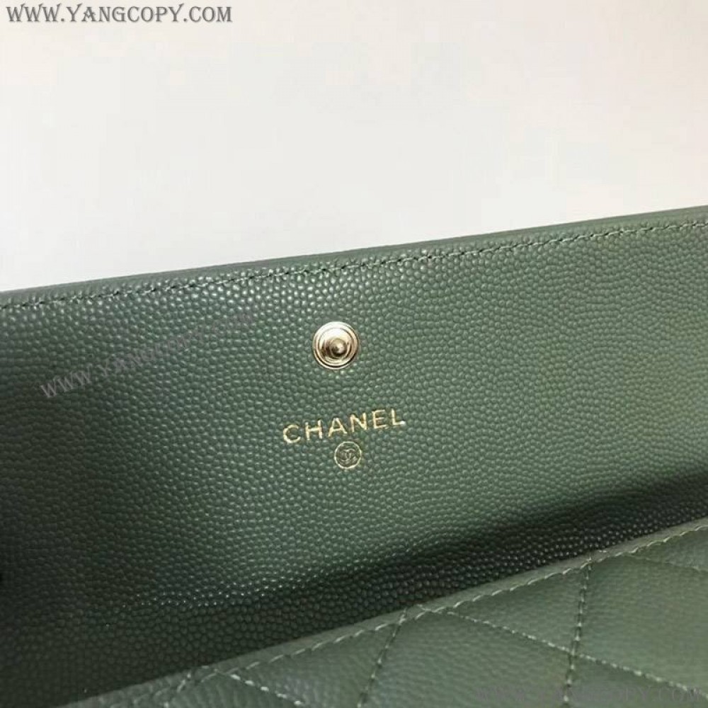 シャネル コピー キャビア 二折りカブセ長財布 ボーイ シャネル コピー shc96709