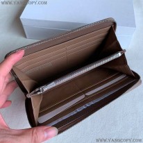 セリーヌ 偽物 ラージ ジップドウォレット 長財布 Cee39397