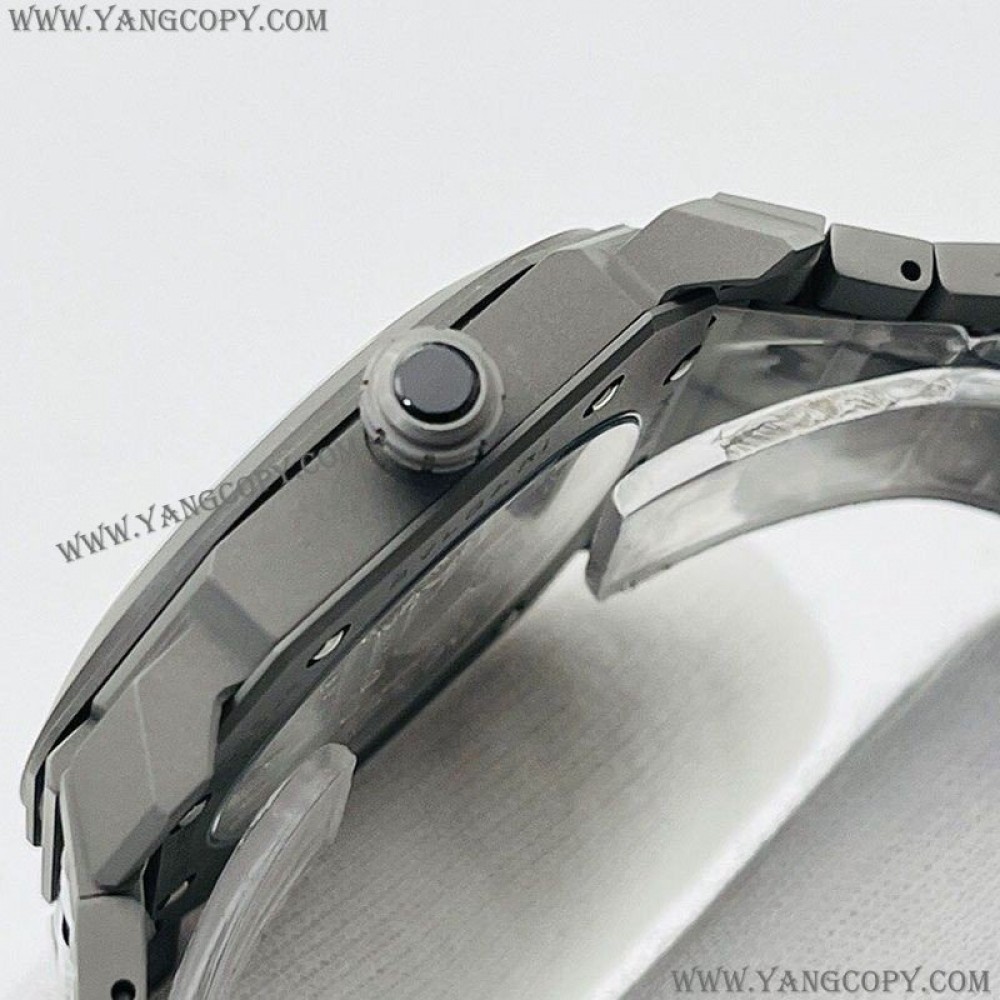 ブルガリ 偽物 時計 オクト ローマ 41mm Octo Roma Bul87796