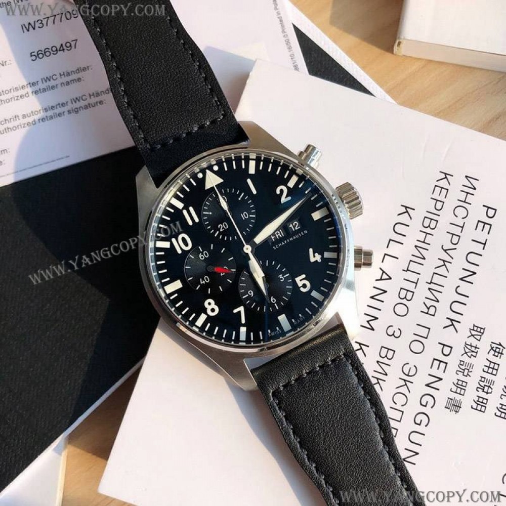 IWC 偽物 パイロットウォッチクロノグラフ レーシング iws88535